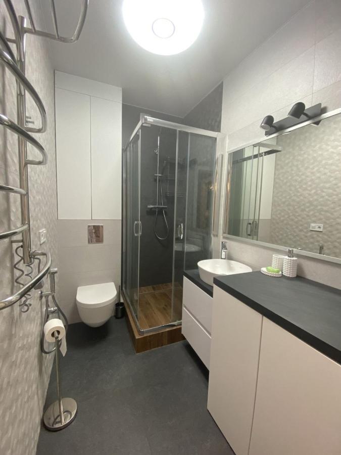 Nyvky Like Home - Fayna Town - Apt 398 Kiev Bagian luar foto