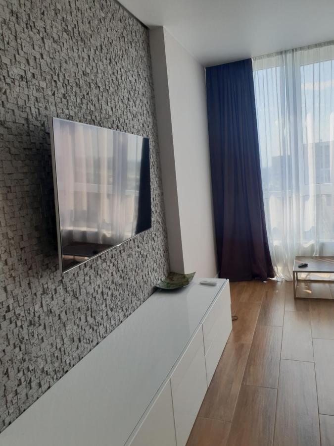 Nyvky Like Home - Fayna Town - Apt 398 Kiev Bagian luar foto
