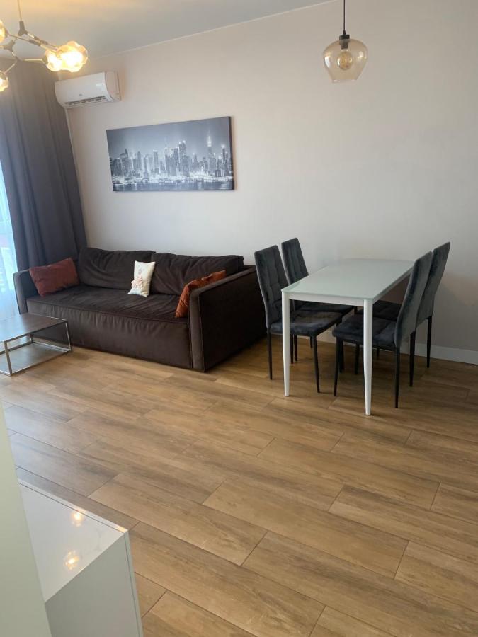 Nyvky Like Home - Fayna Town - Apt 398 Kiev Bagian luar foto